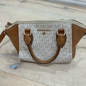 MICHAEL MICHAEL KORS BAG